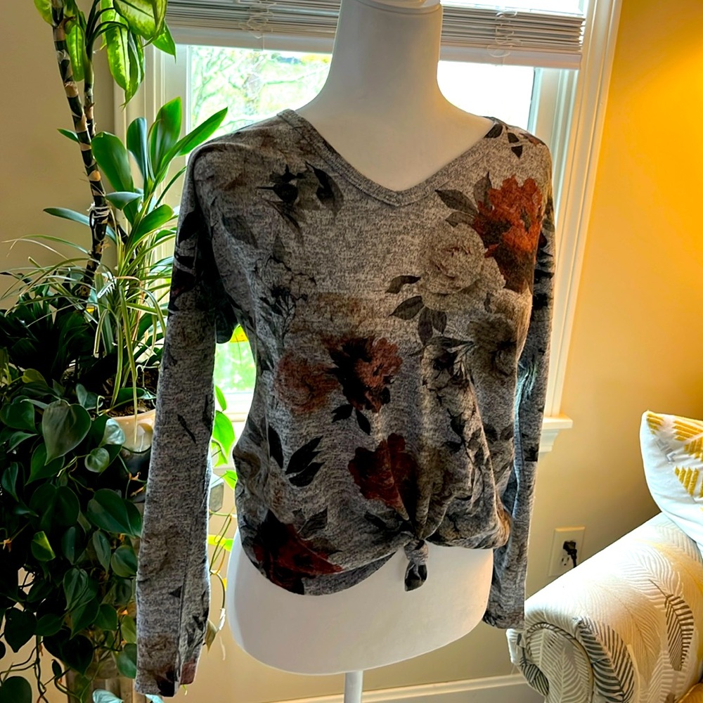 Live in the moment brand sweater